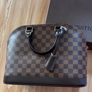 Louis Vuitton Alma PM